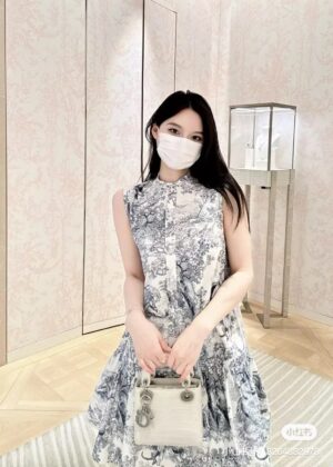 쥬이 동물원 컬렉션 슬리브리스 드레스