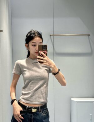 솔리드 레터링 반팔 티