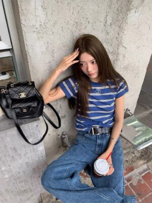 샤넬 블루 스트라이프 티셔츠｜시크 캐주얼룩